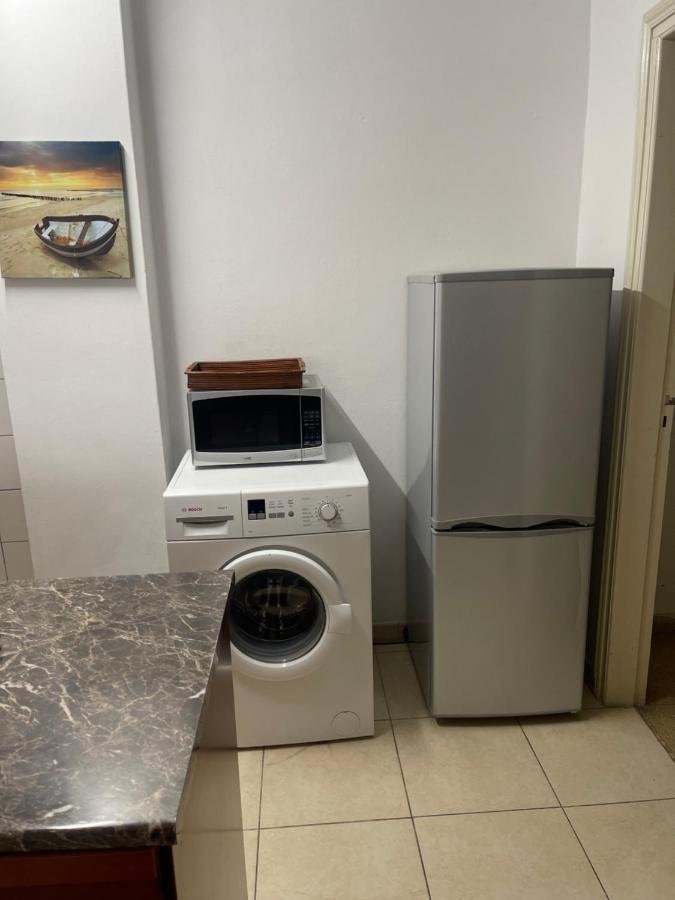 Alex Beach Apartment 31 Larnaca Eksteriør billede