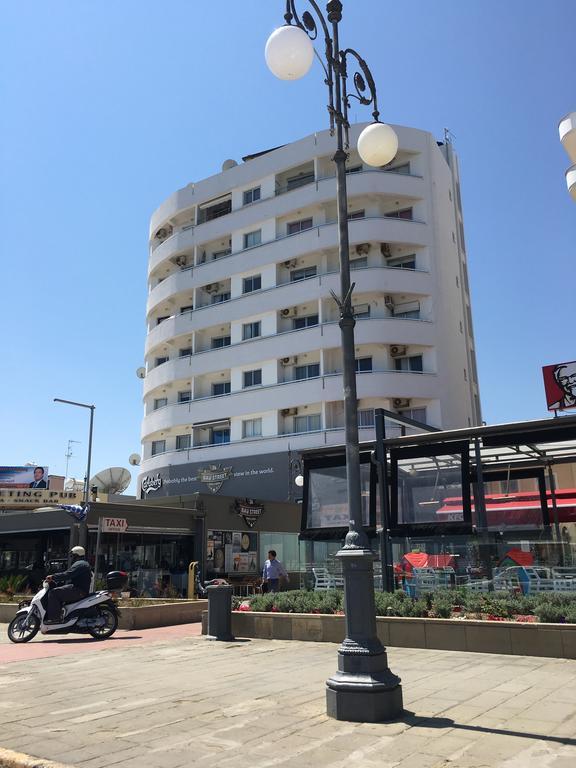 Alex Beach Apartment 31 Larnaca Eksteriør billede